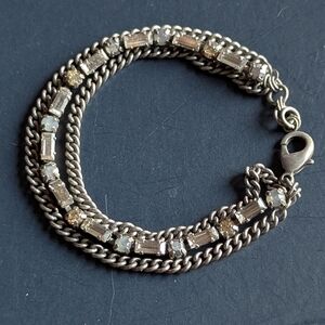 Elegant Silver and Rhinestone Chain Bracelet